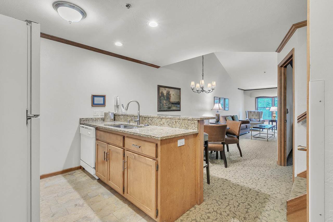 101 Osthoff Ave - Photo 1