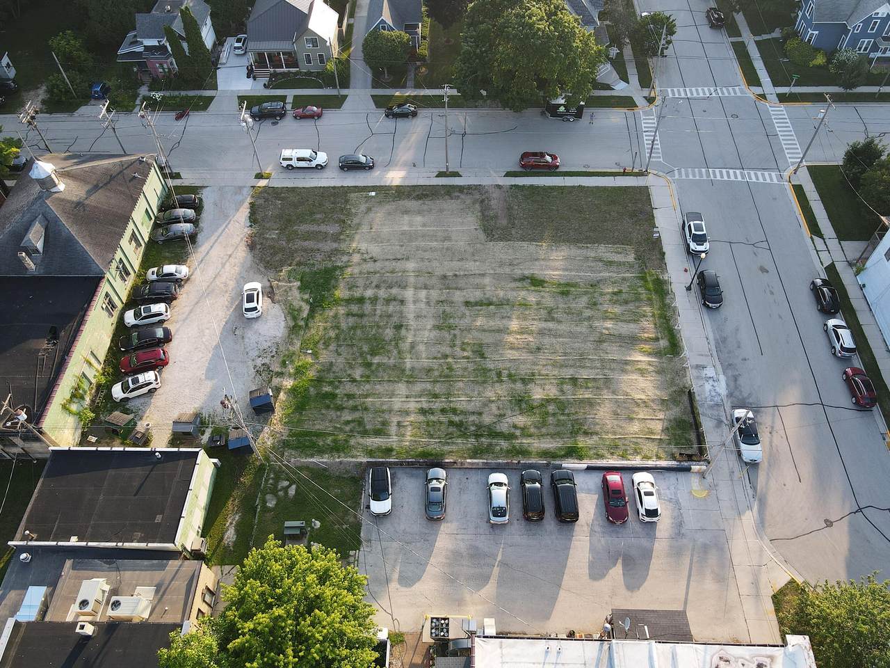 94 Rhine St - Photo 1