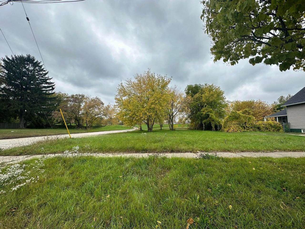 4622 10th Ave - Photo 1