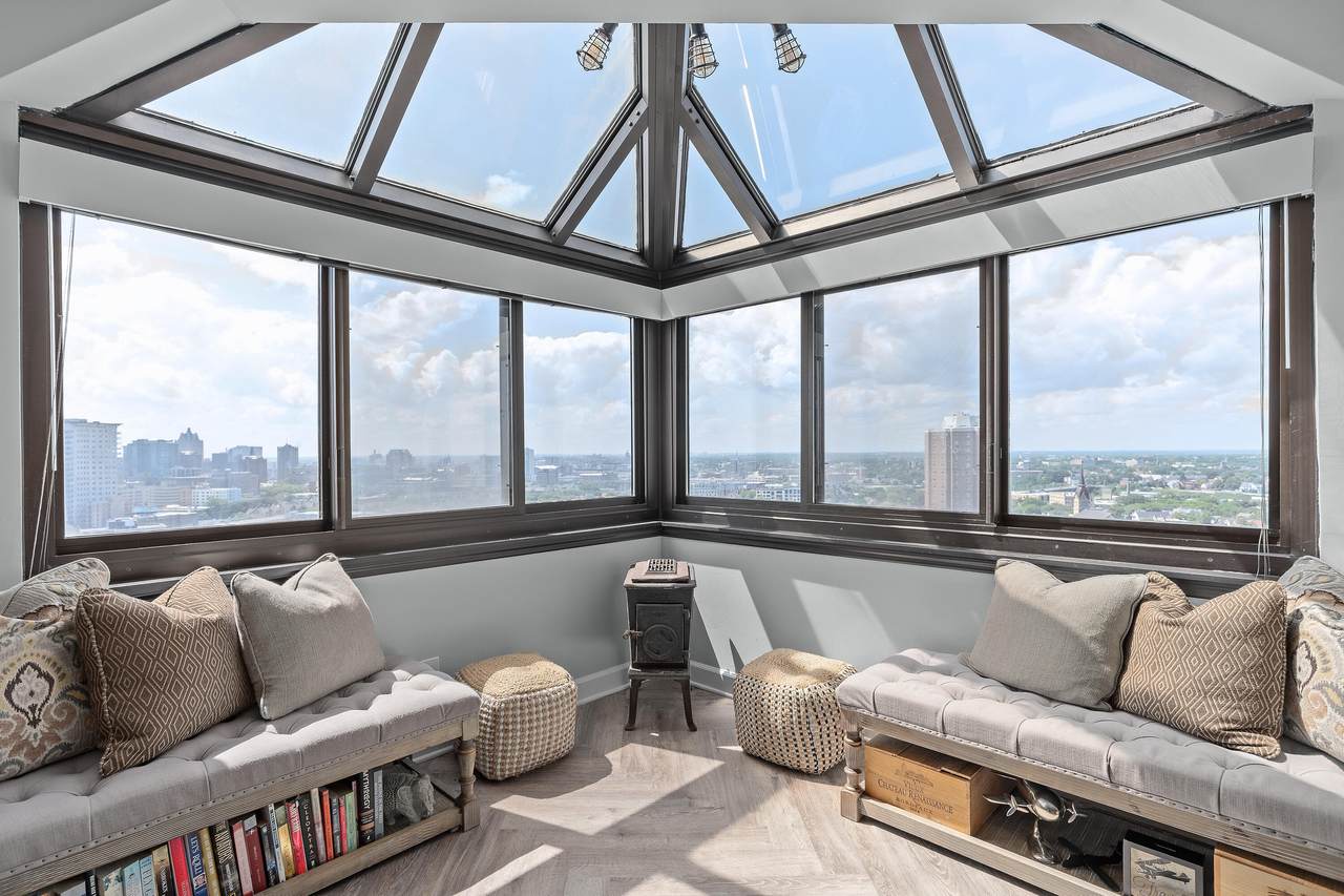 1633 Prospect Ave - Photo 1