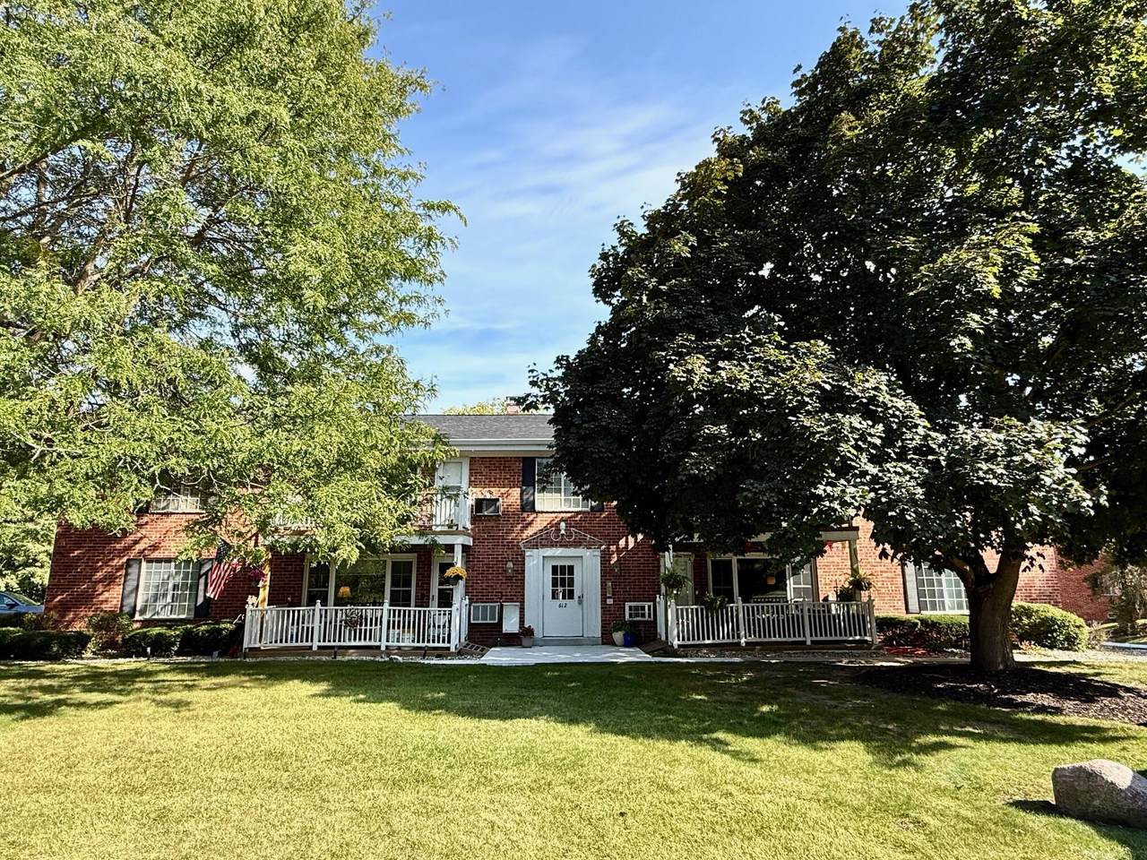 612 Laurel Lake Rd - Photo 1