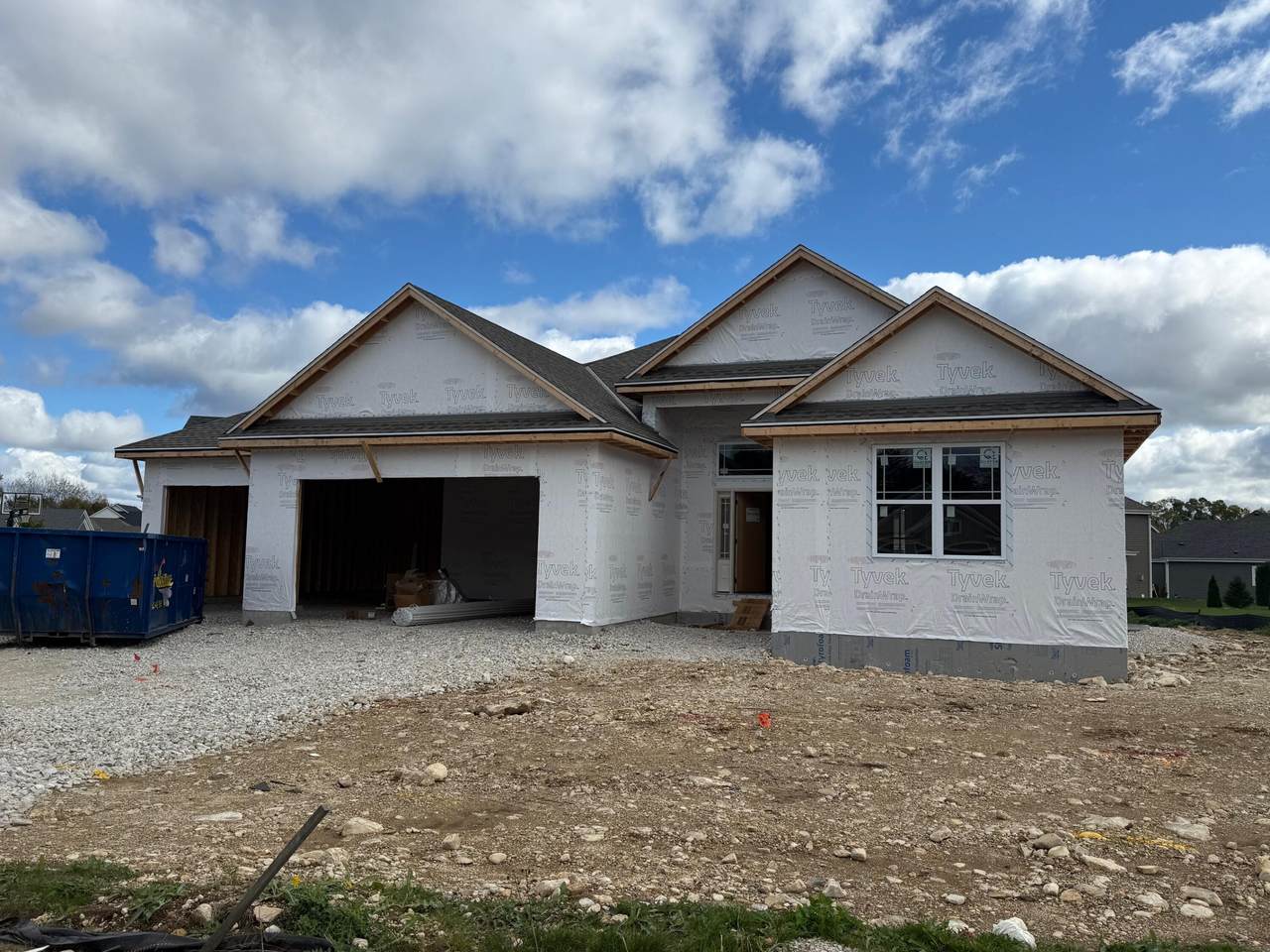 W238N5544 Fieldstone Pass Cir - Photo 1