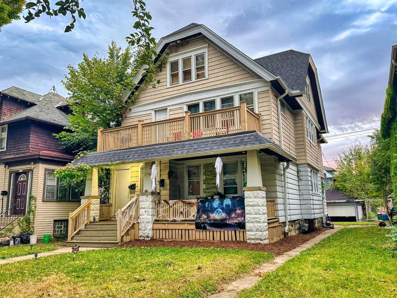 2754 44th St - Photo 1