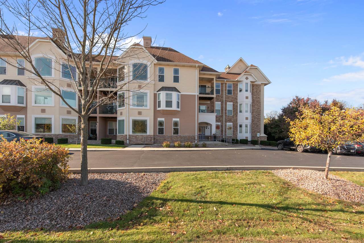 N74W13737 Appleton Ave - Photo 1