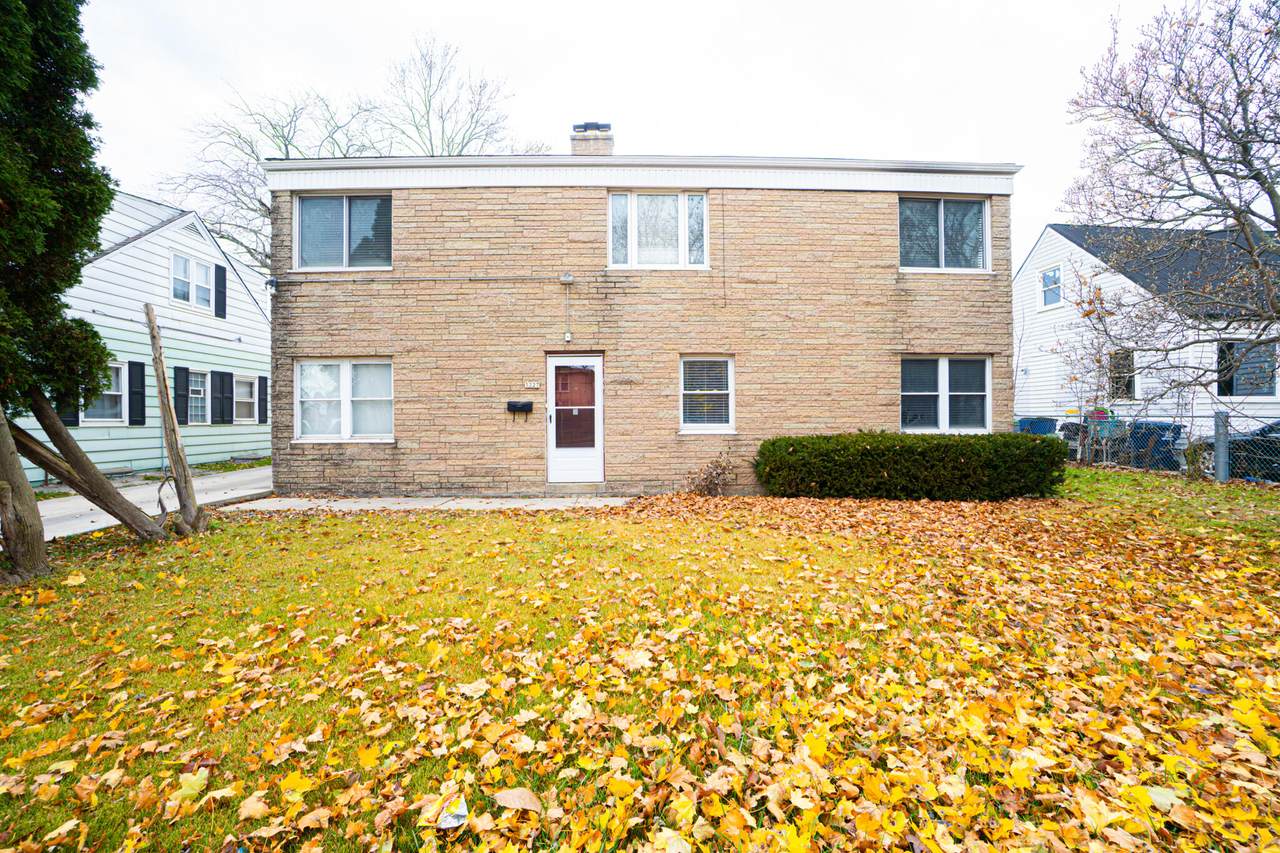 5227 60th St - Photo 1