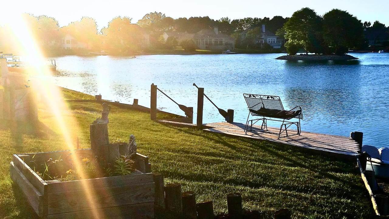 3212 Lindy Ln - Photo 1