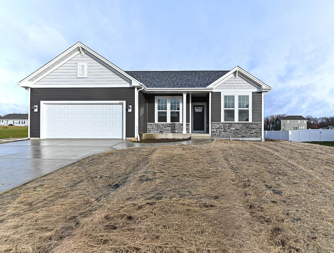 4330 20th St - Photo 1