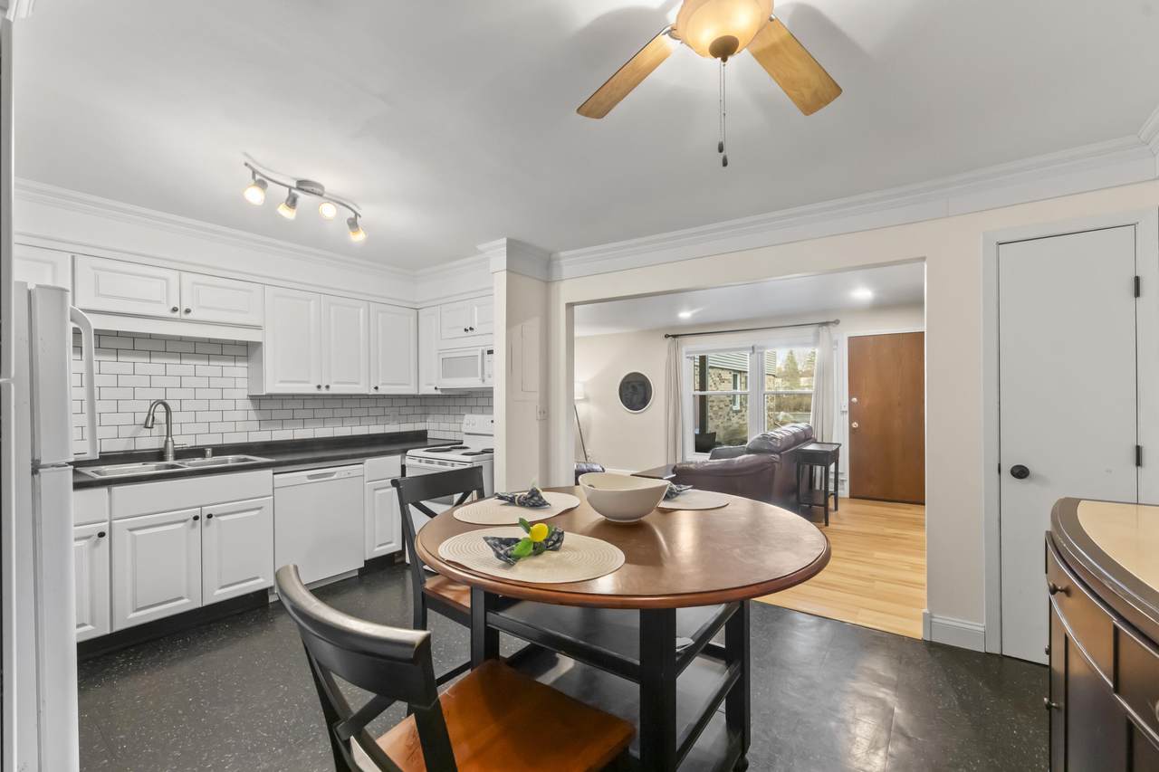 N114W16680 Crown Dr - Photo 1