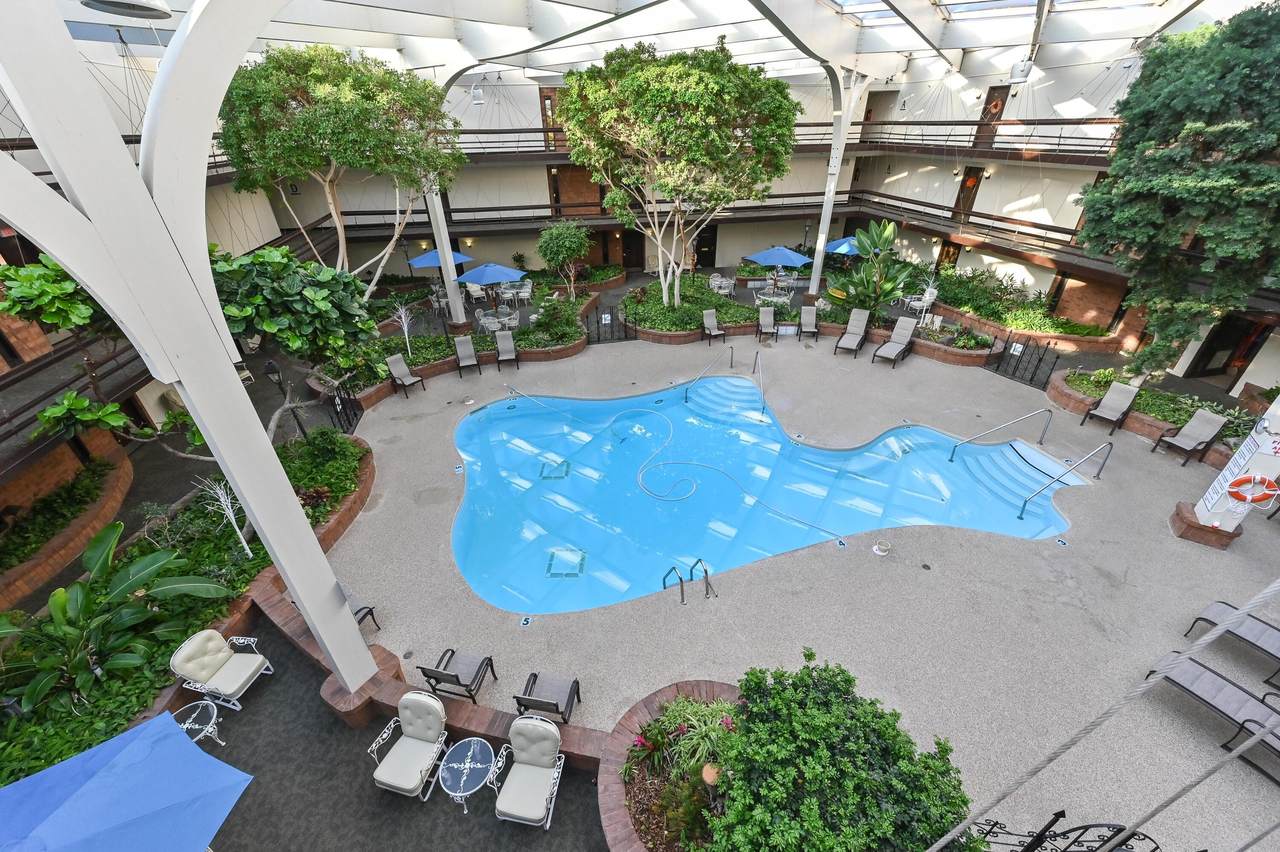 4215 100th St - Photo 1