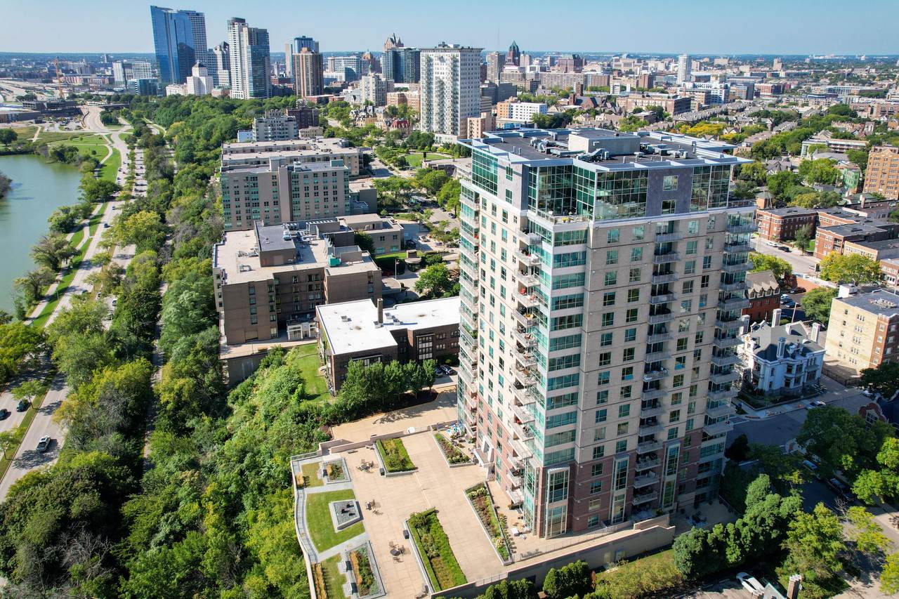 1522 Prospect Ave - Photo 1