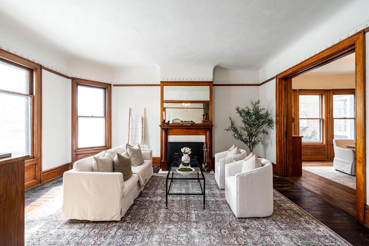 2859 Marietta Ave - Photo 1