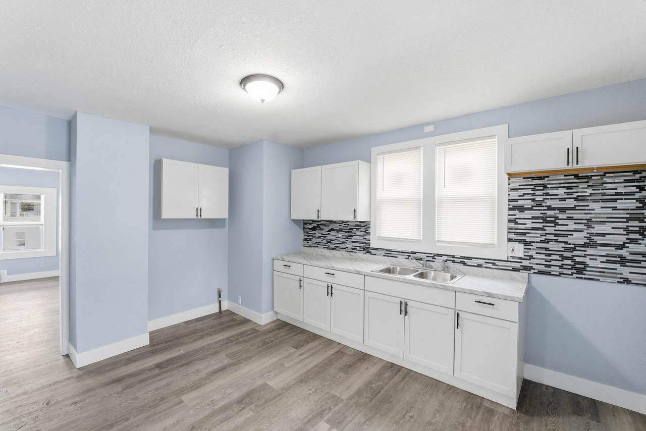 2354 16th St - Photo 1