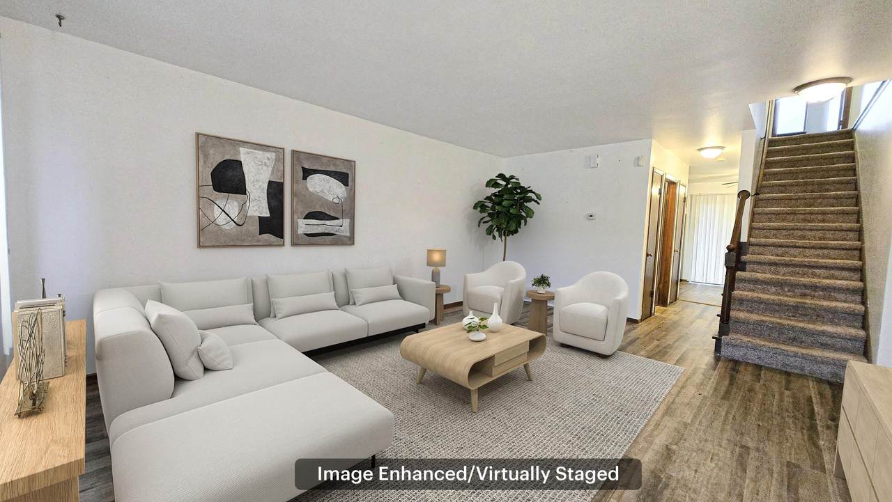 6202 Port Ave - Photo 1