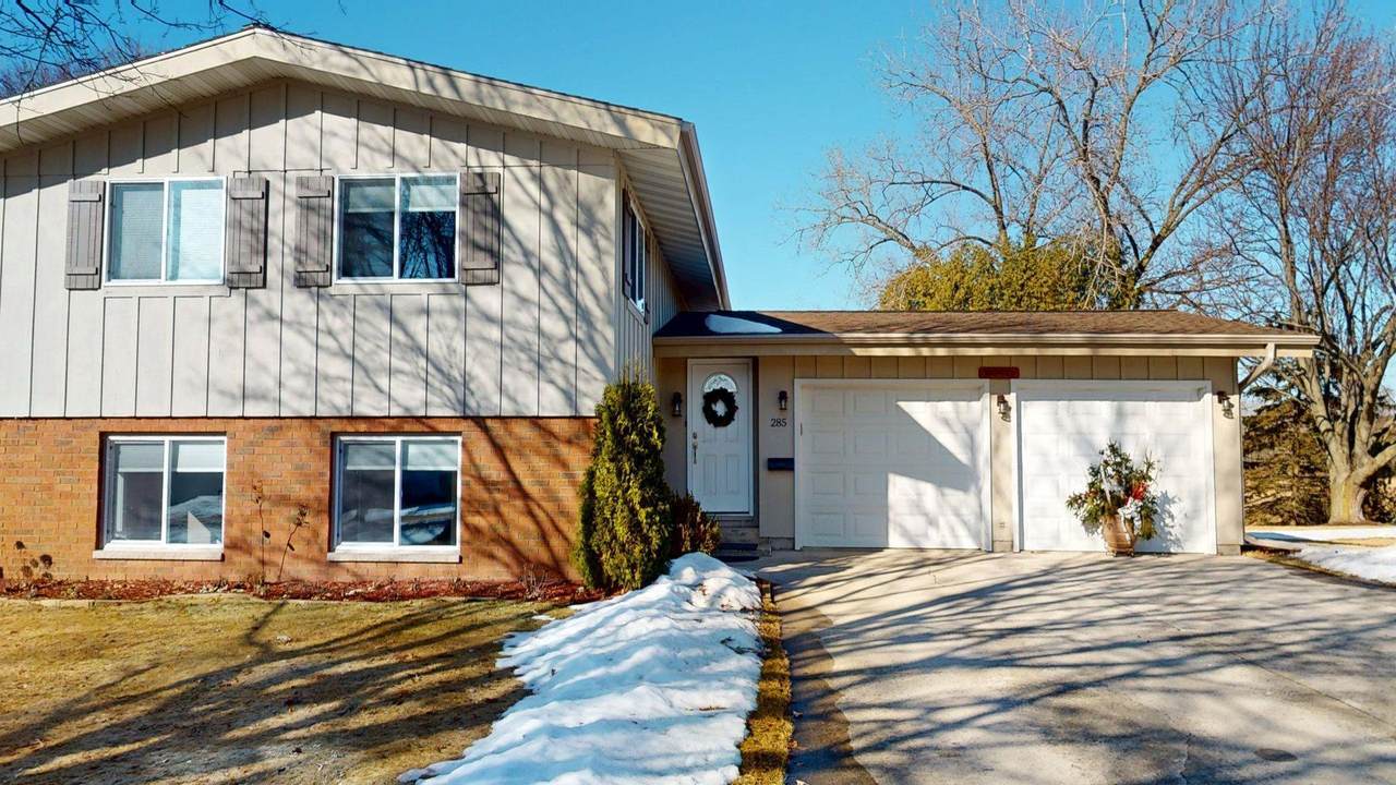 285 Greenfield Ave - Photo 1