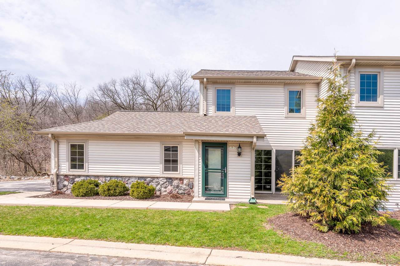 2255 Circle Ridge Rd - Photo 1