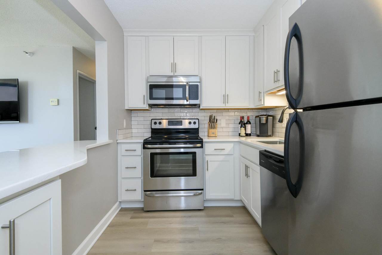 1660 Prospect Ave - Photo 1