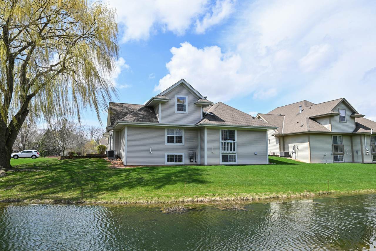 4870 Waterview Ct - Photo 1