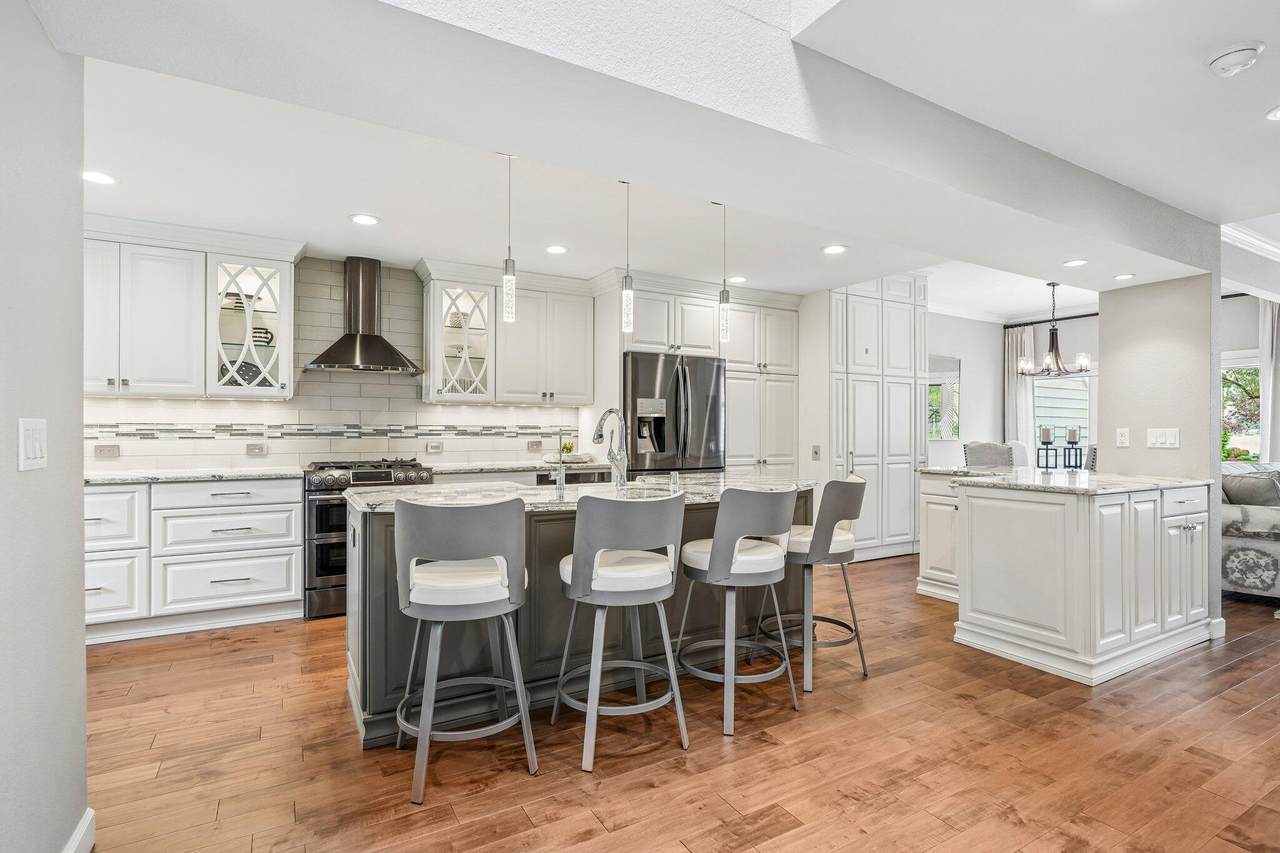W176S7494 Harbor Cir - Photo 1