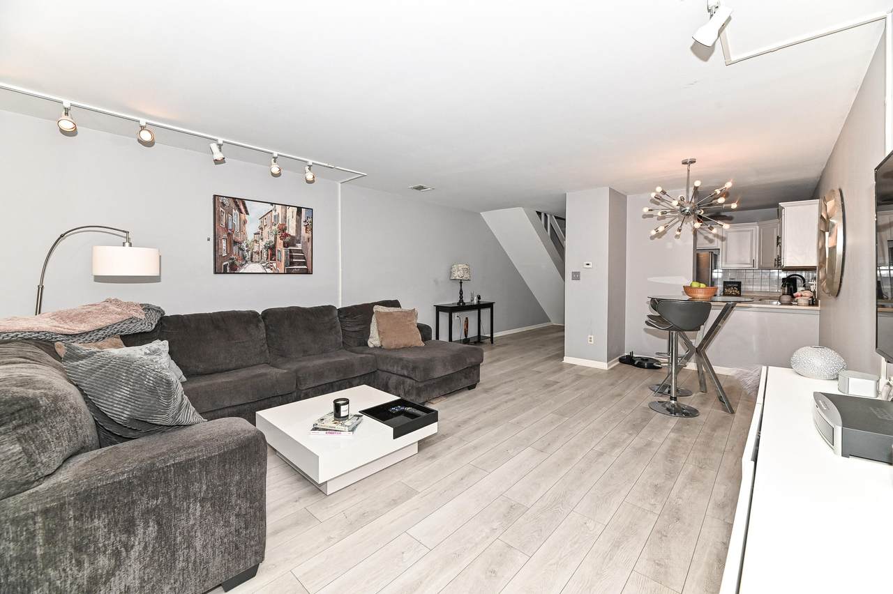 11926 Mill Rd - Photo 1