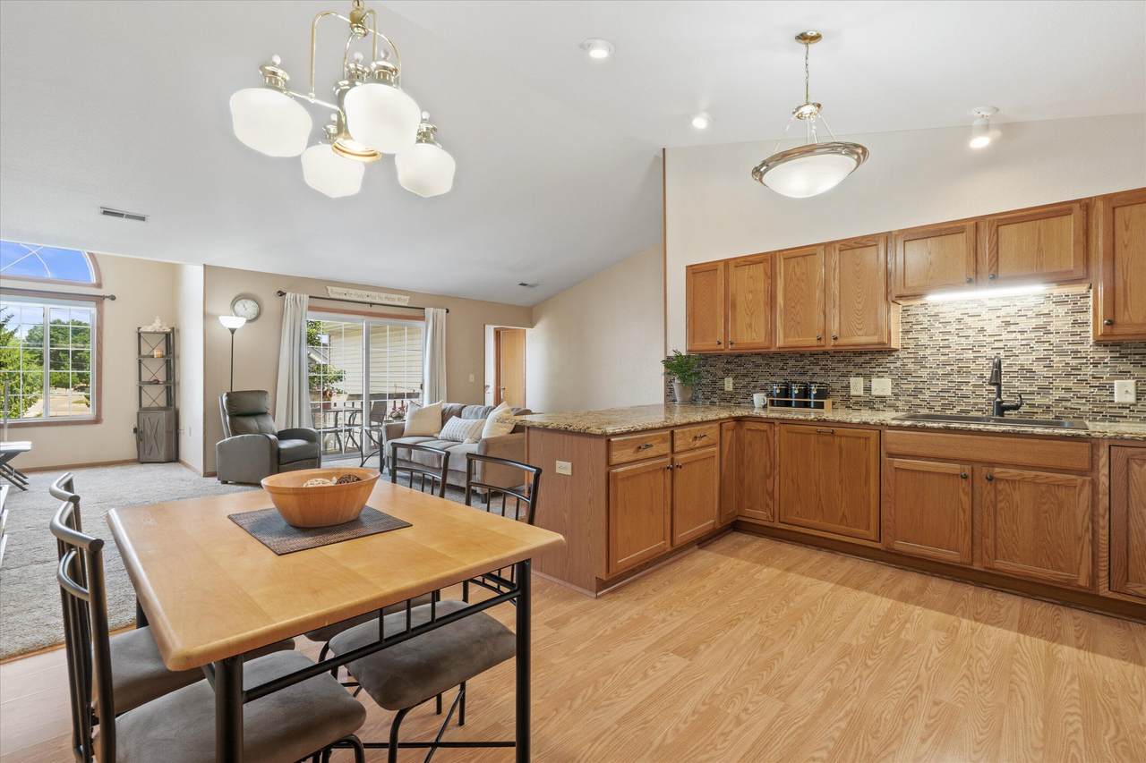1301 College Ave - Photo 1