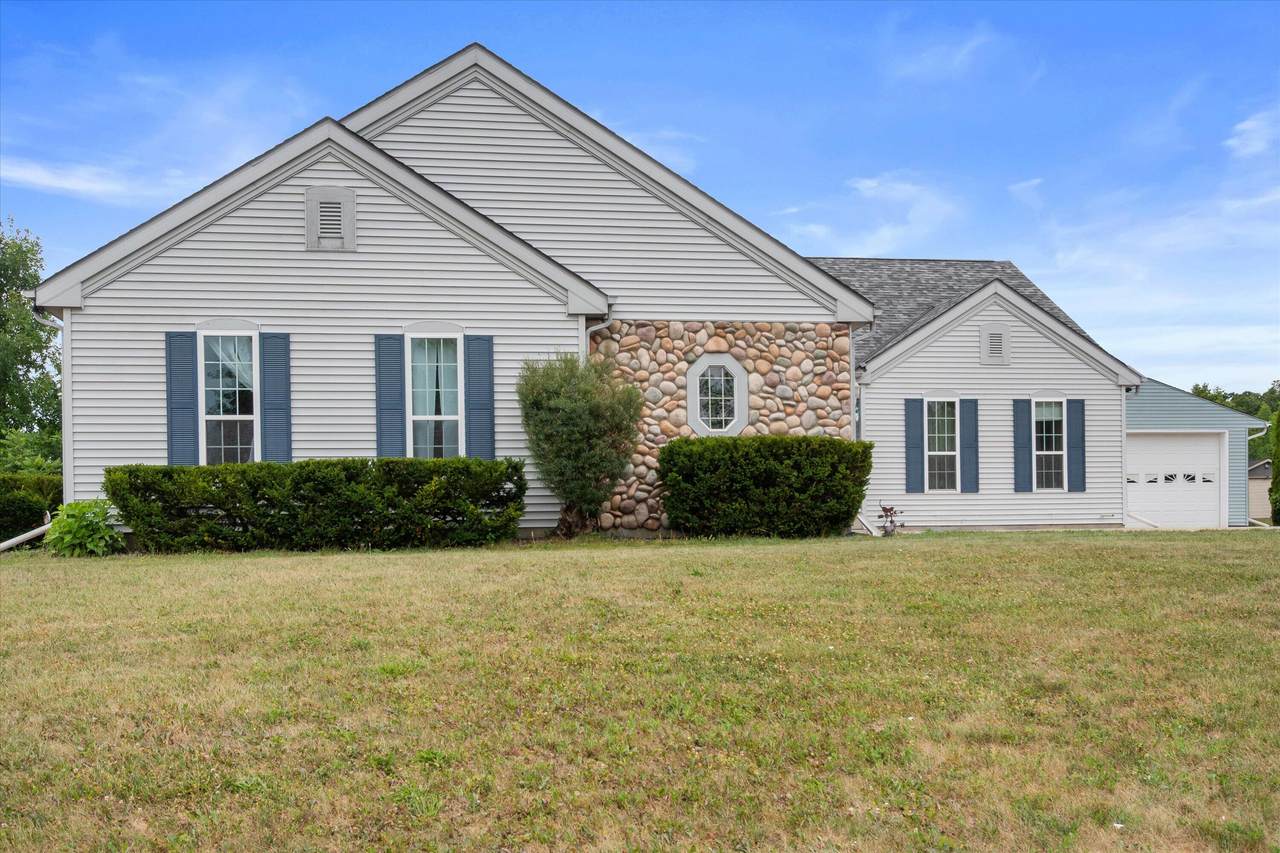 3689 Drexel Ave - Photo 1