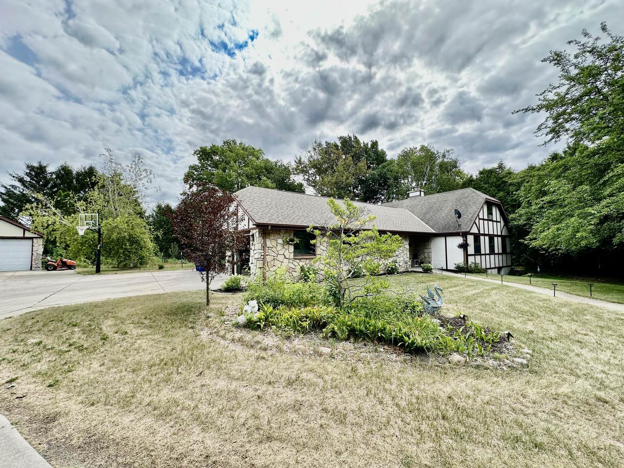 https://bt-photos.global.ssl.fastly.net/milwaukee/1280_boomver_2_1973380-2.jpg