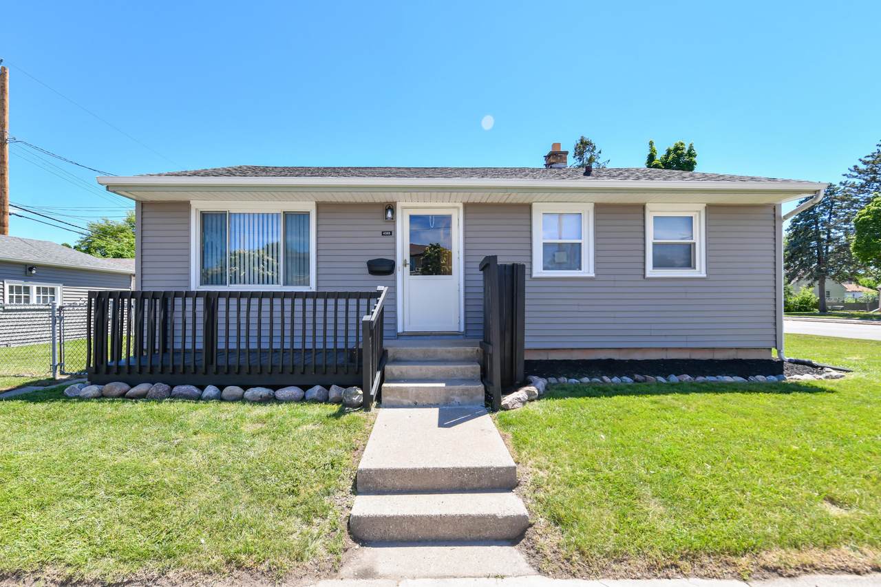 4380 51st Blvd - Photo 1