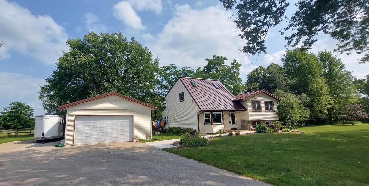 N2720 Resthaven Rd - Photo 1