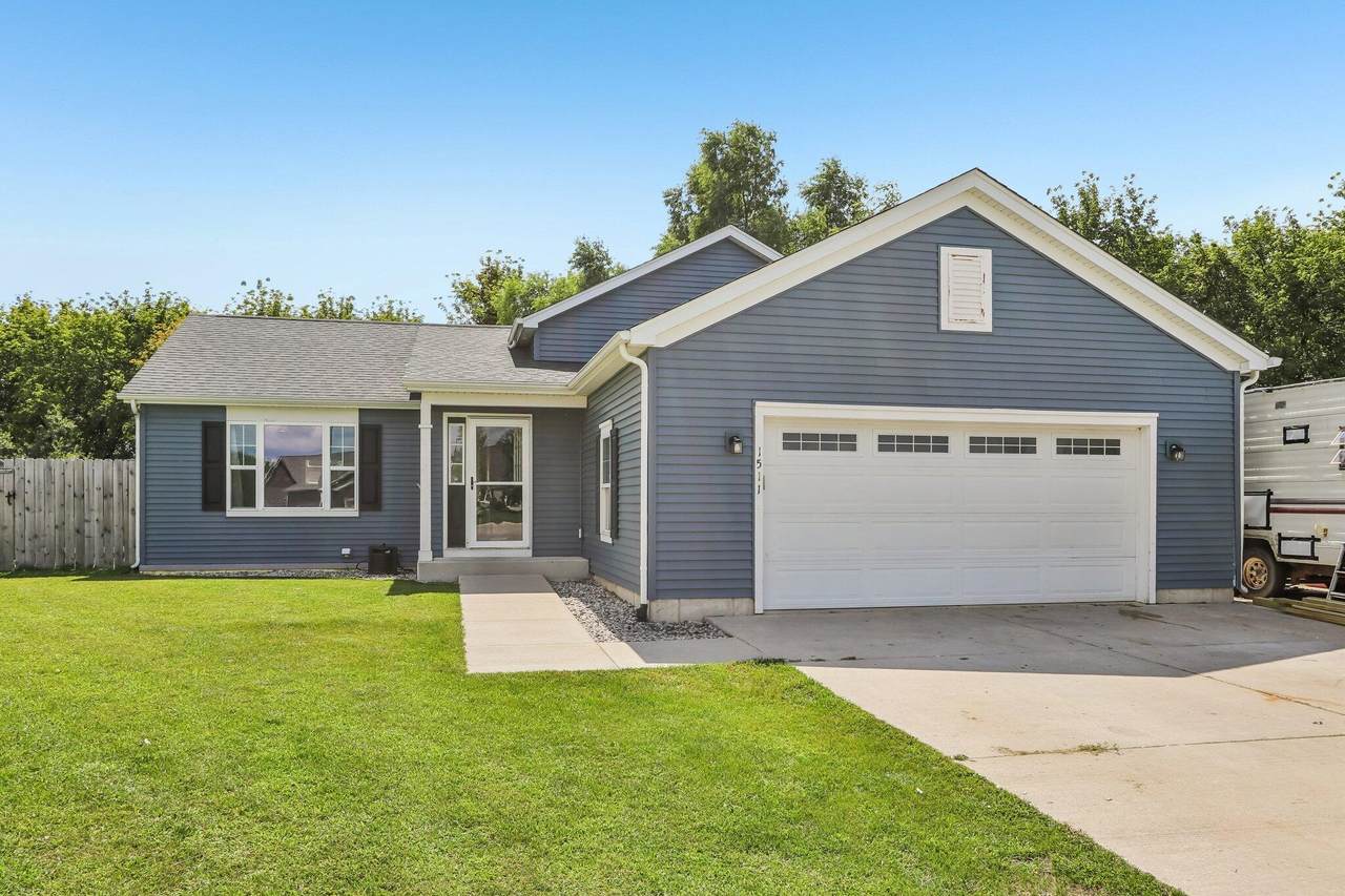 1511 Longneedle Ln - Photo 1