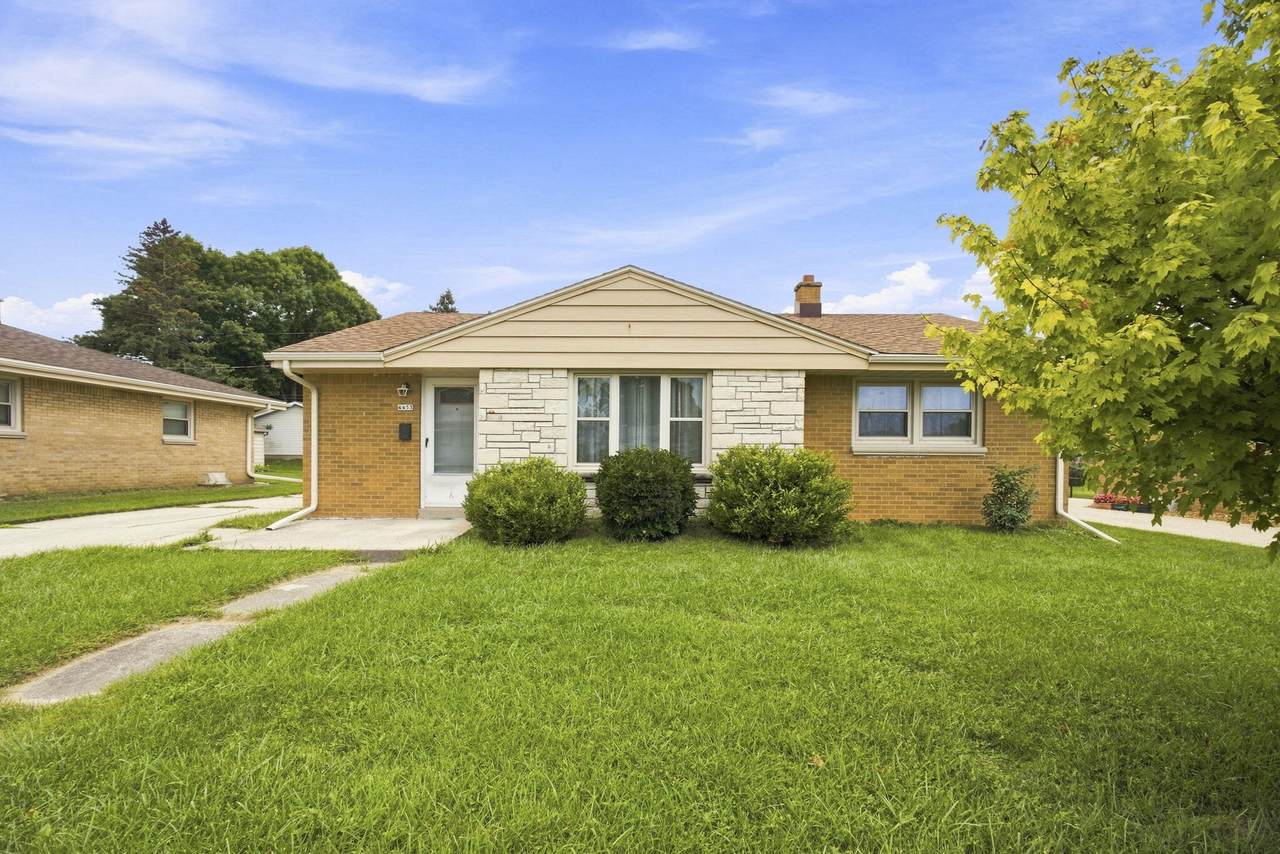 4453 66th St - Photo 1