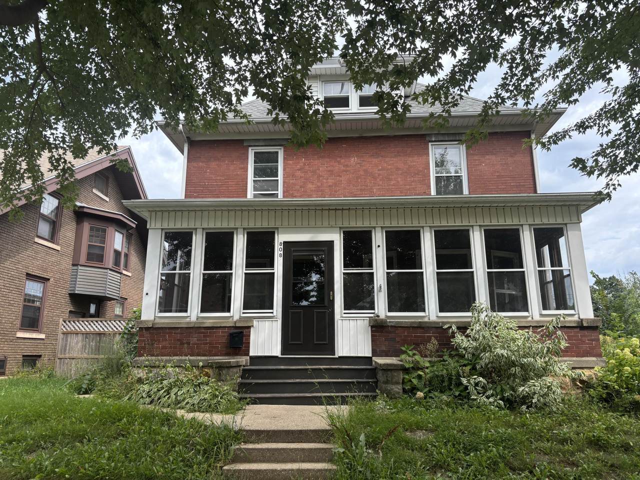 808 17th Ave - Photo 1