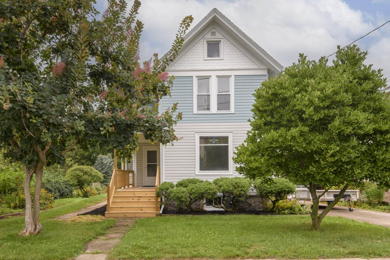1108 2nd St - Photo 1