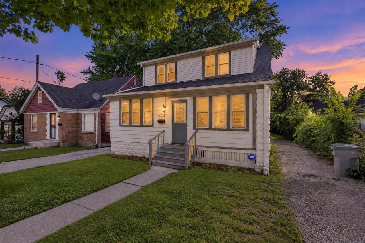 4950 19th Pl - Photo 1