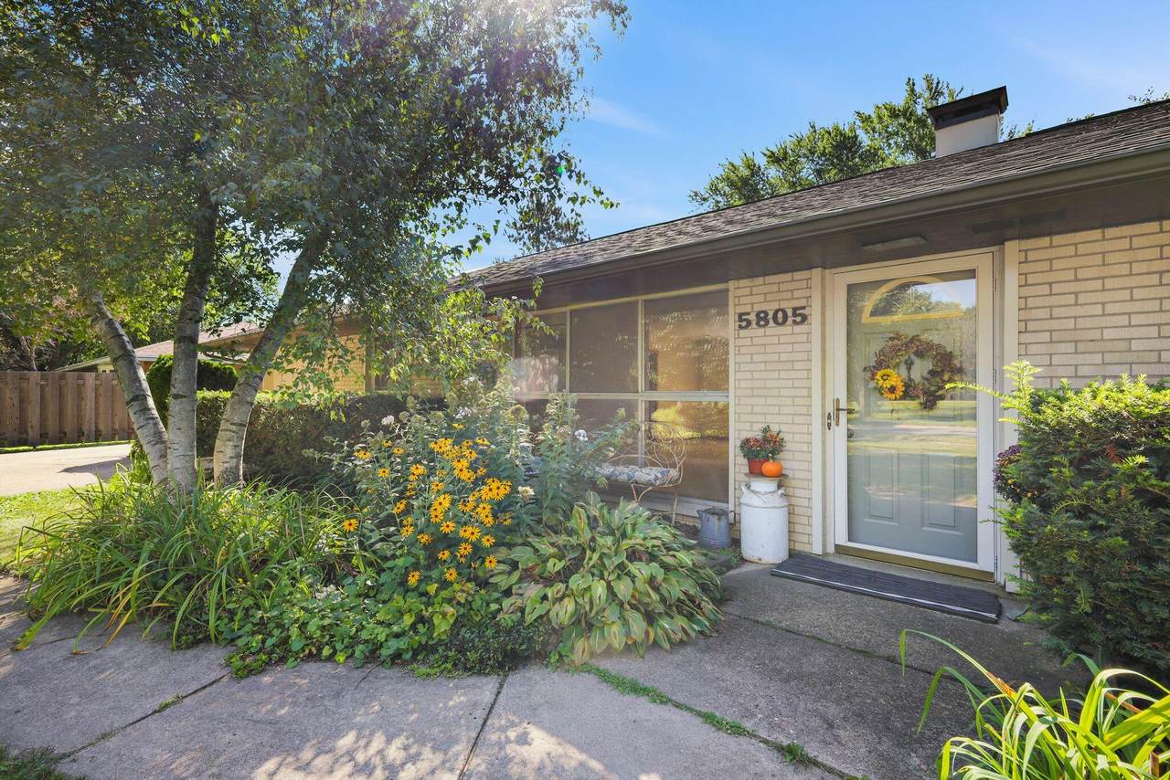 5805 Yorkshire Rd - Photo 1