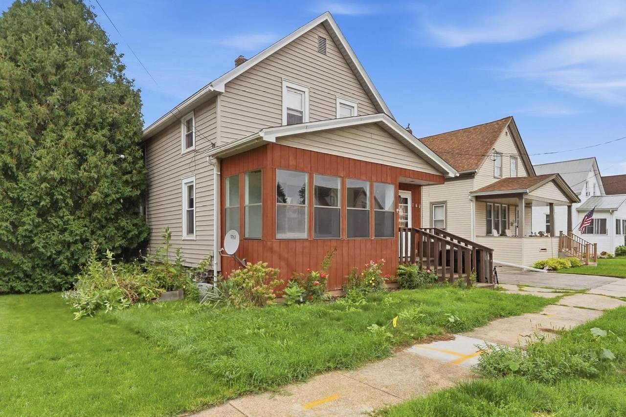 762 Pine St - Photo 1