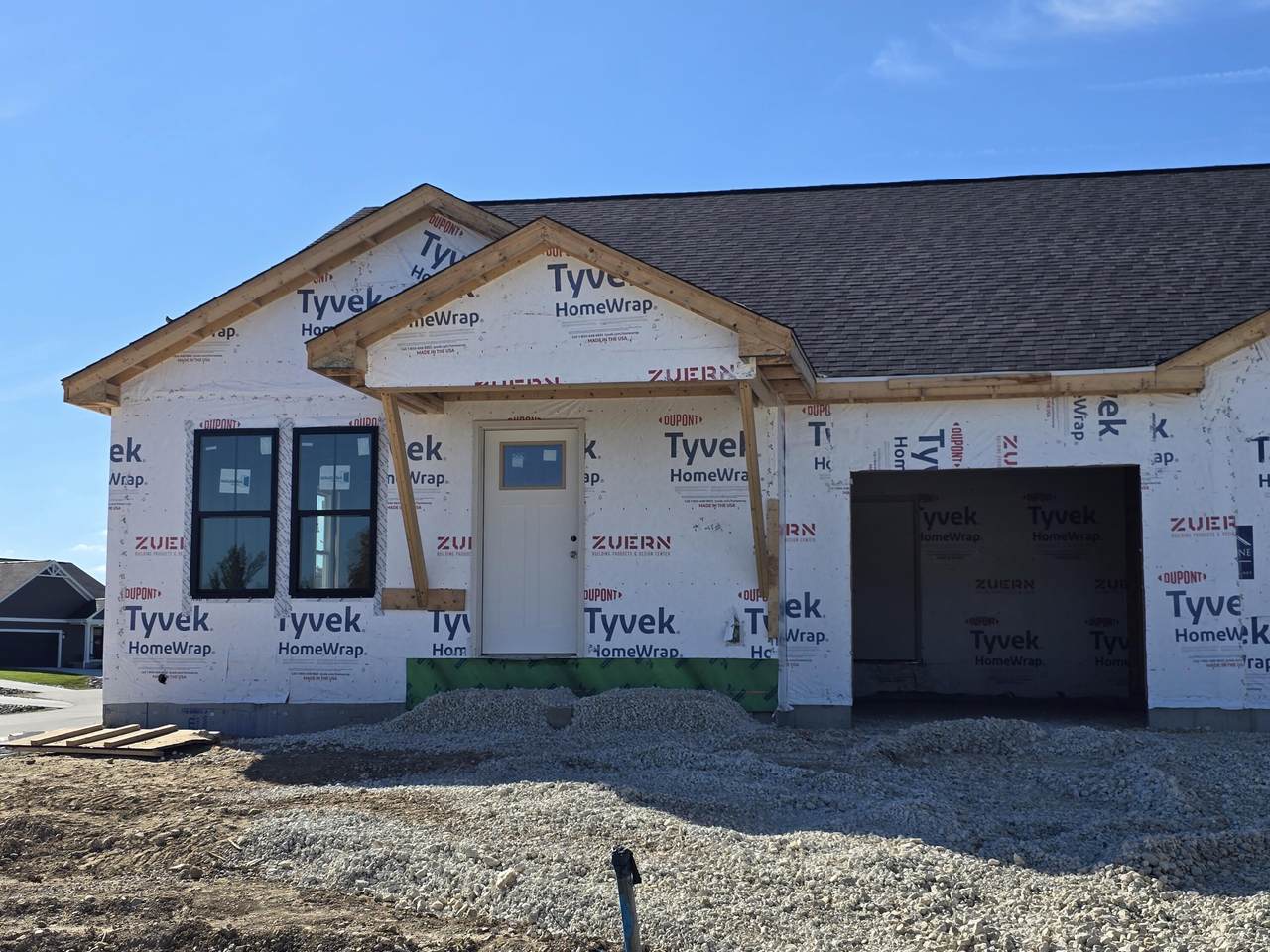 N162W21919 Poppy Rd - Photo 1