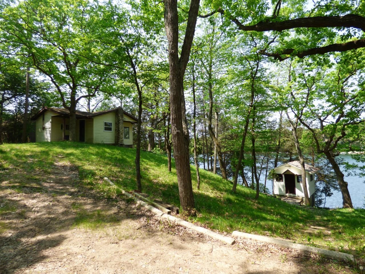 W329N6589 Forest Dr - Photo 1