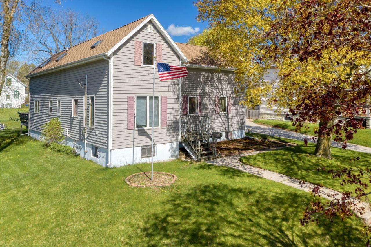 1111 Milwaukee St - Photo 1