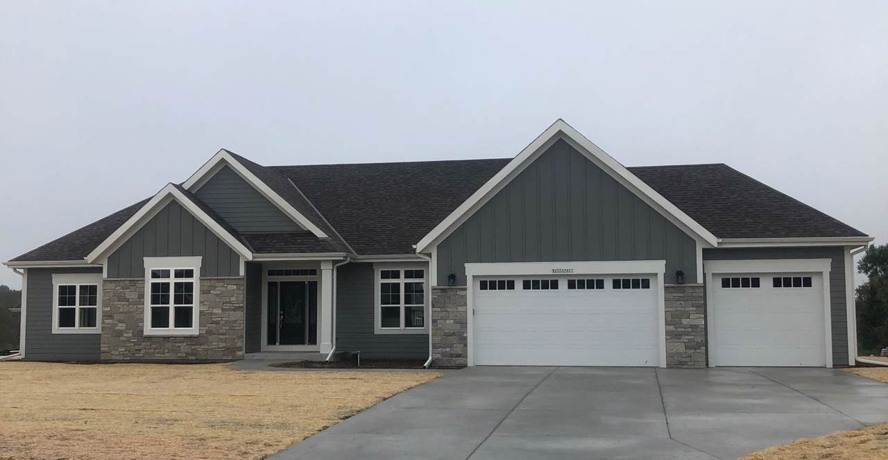 W257N9497 Sennott Ct - Photo 1