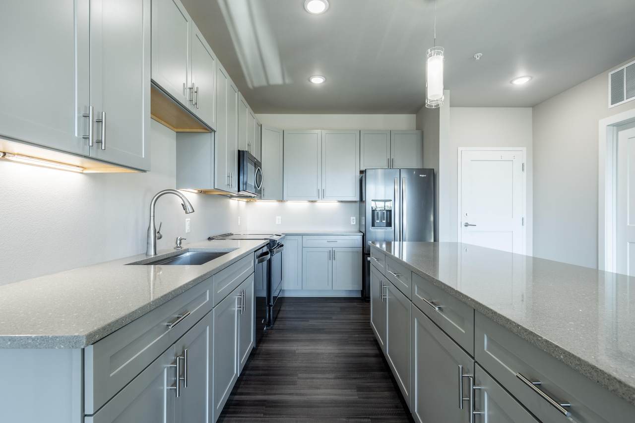 750 Pier Dr - Photo 1