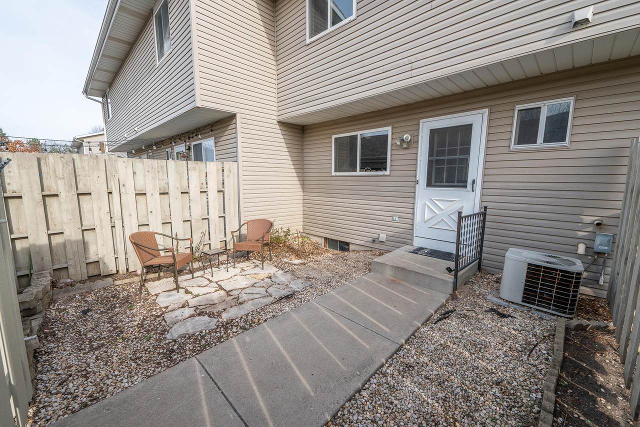 W163N11516 Windsor Ct - Photo 1