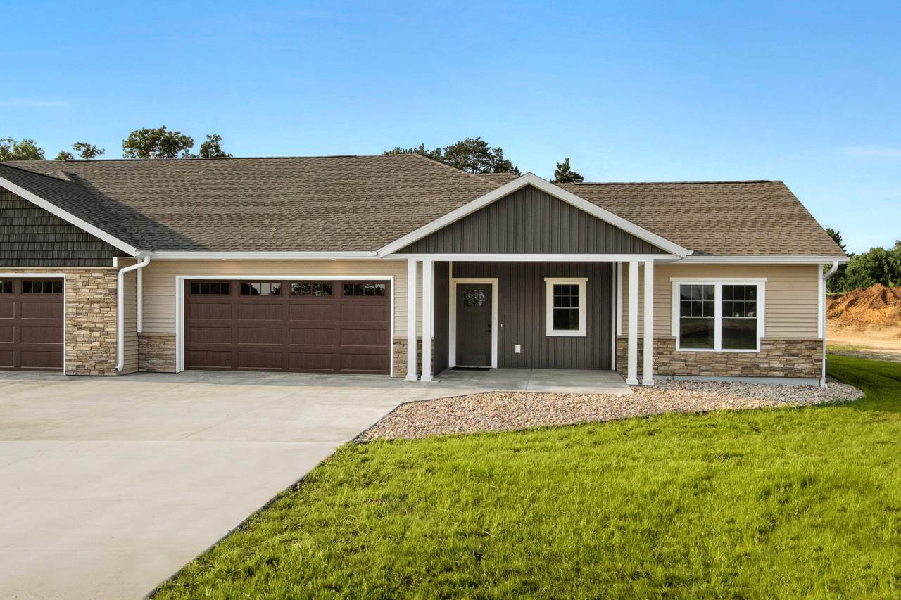 W7642 Castle Mound Rd - Photo 1