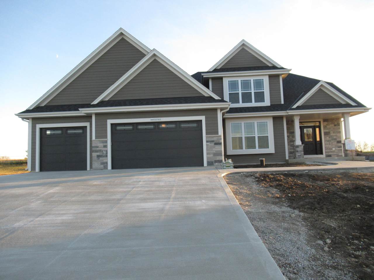 N48W27303 Golden Pheasant Way - Photo 1