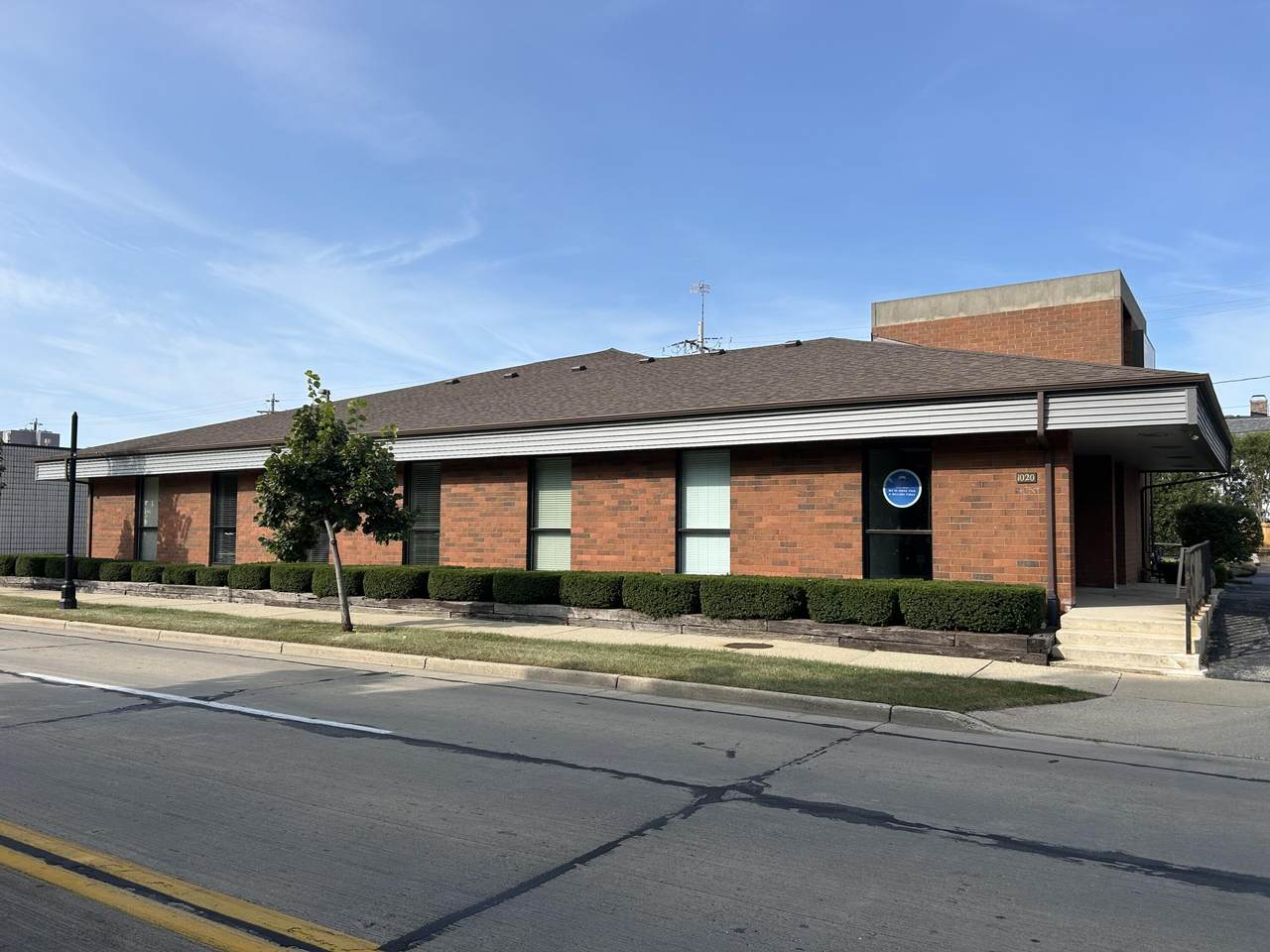 1020 West Blvd - Photo 1