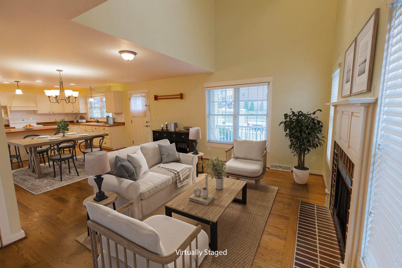 1034 Wisconsin Ave - Photo 1