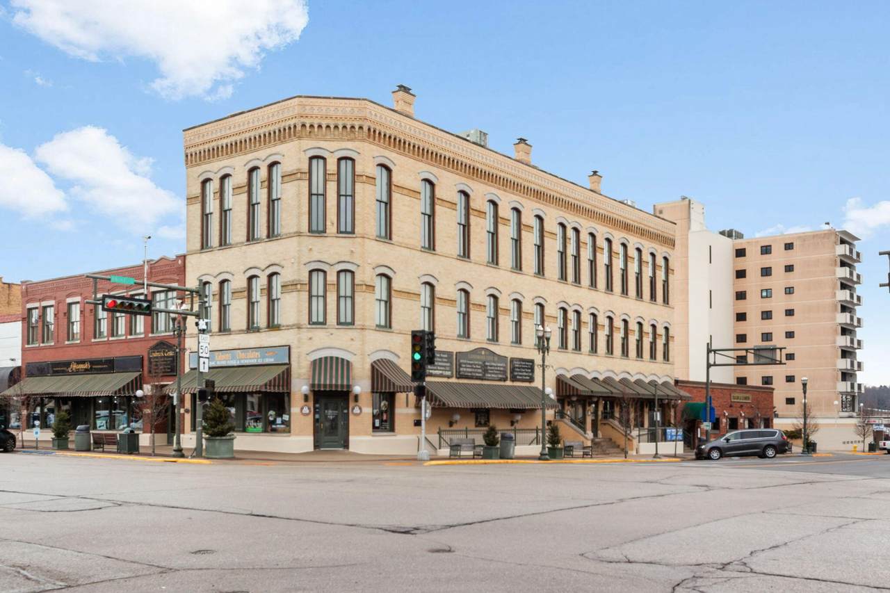 772 Main St - Photo 1