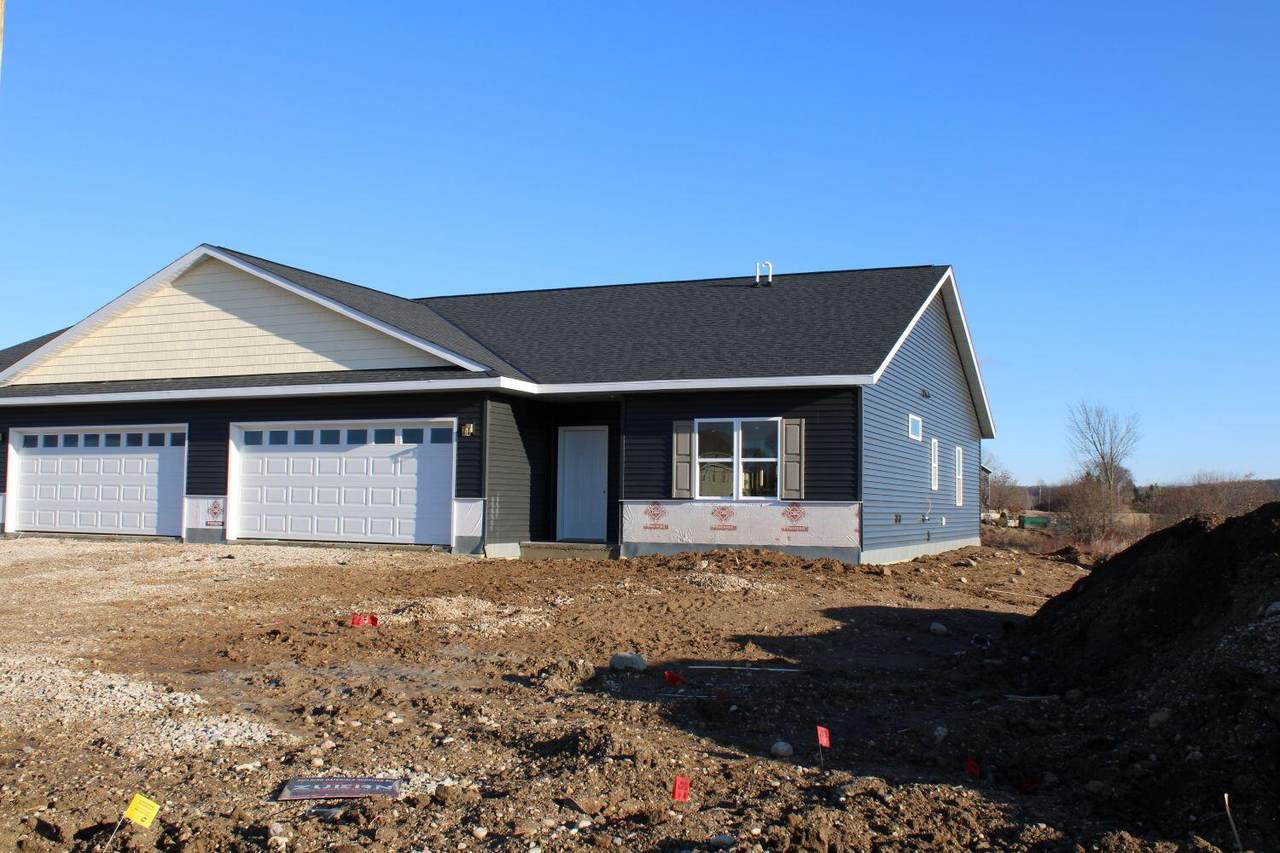 1350 Kettle Dr - Photo 1