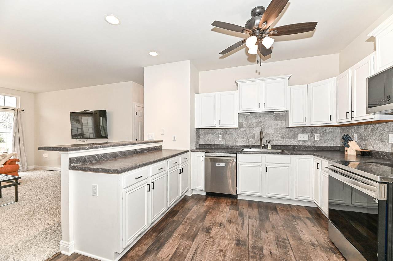 2245 Vista Bella Dr - Photo 1