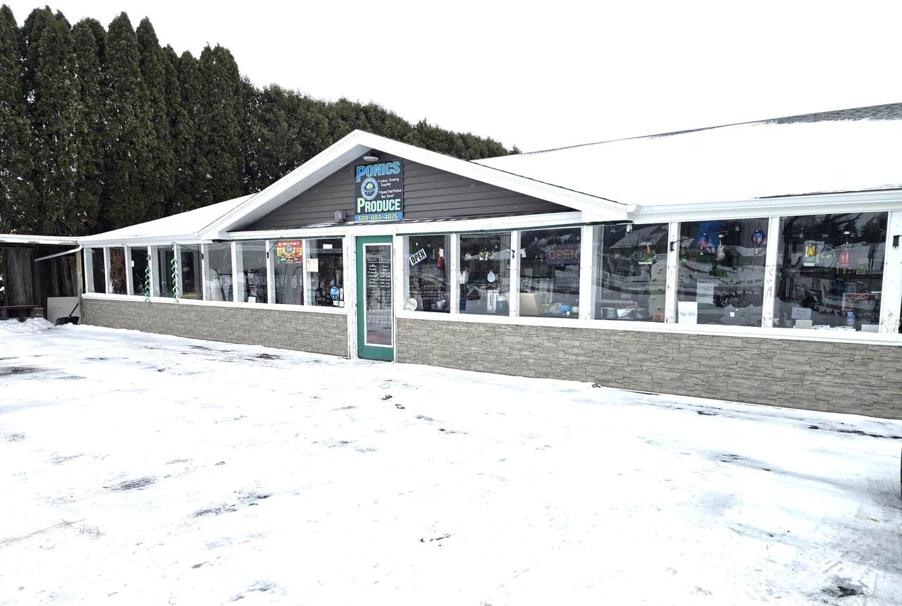 1101 Main St - Photo 1