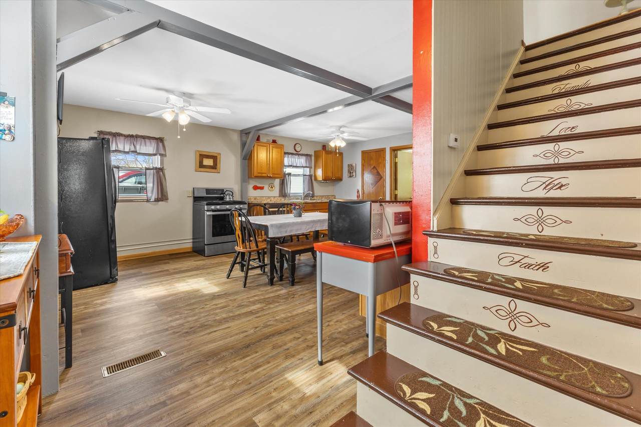 6307 104th St - Photo 1